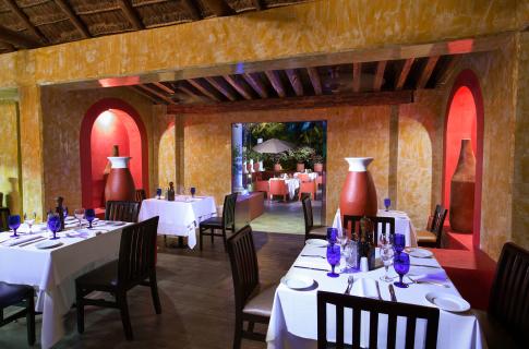 Restaurante en el hotel Grand Oasis Cancún