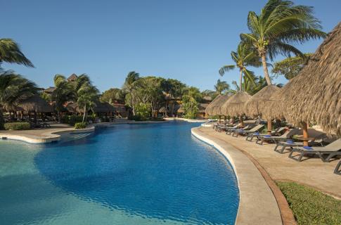 IBSTAR_TUC_IB_POOL_D1602_001.jpg