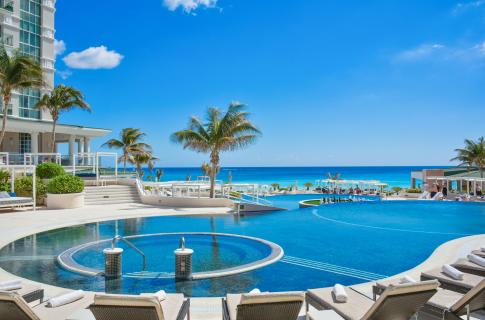 Sandos_Cancun_Main_Image (2).jpg