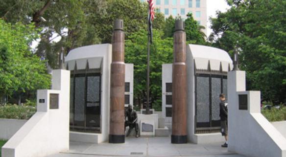 Vietnam Veterans Memorial 02