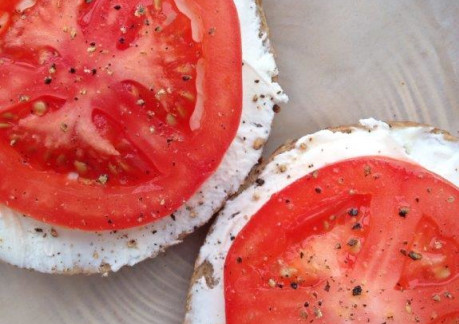 1821P3TomatoandCClarge.jpg