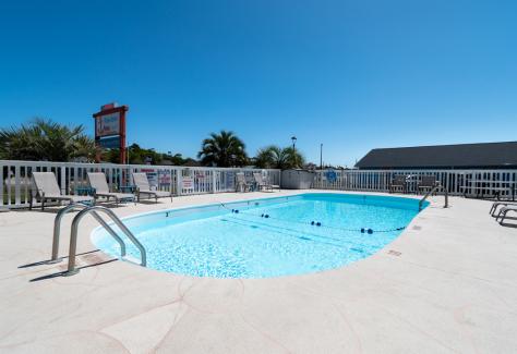 Anchor Inn Poolside