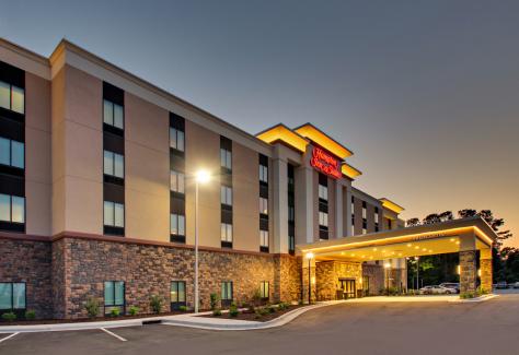 Hampton Inn and Suites_exterior_2
