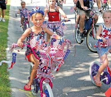 Kids can actually be part of the Mayberry in the Midwest parade. Mayberry in the Midwest Parade