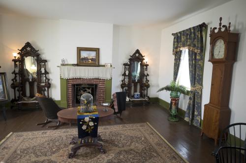 Grinter Place Inside
