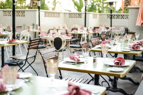 habana irvine patio