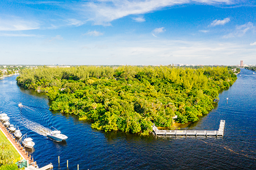 Deerfield Island, a Fort Lauderdale nature refuge off the Intracoastal Waterway, can only be reached by boat.