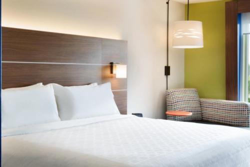 Holiday Inn Express Lorton
