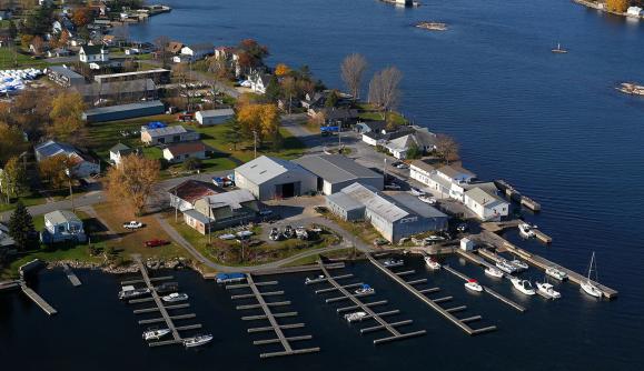 Chalk S Marina Boat Sales Fishers Landing Ny 13641