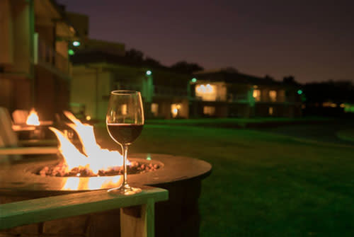 Four Seasons with fire pit
