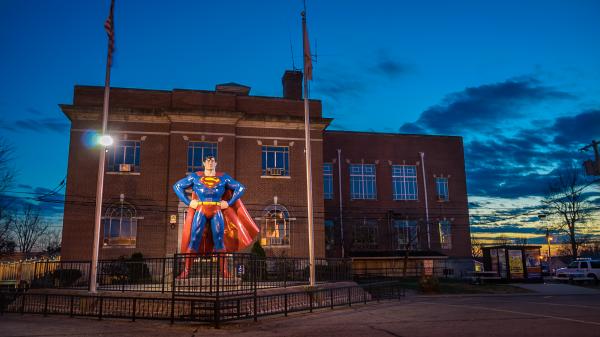 Superman Statue - Metropolis