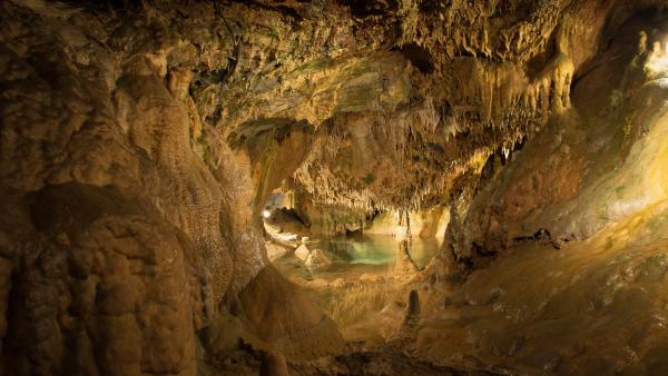 Indian Echo Caverns