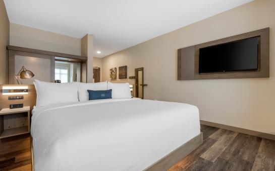 Guest room