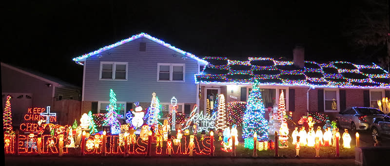 The Ritter Home, Christmas Lights in Fairfax County