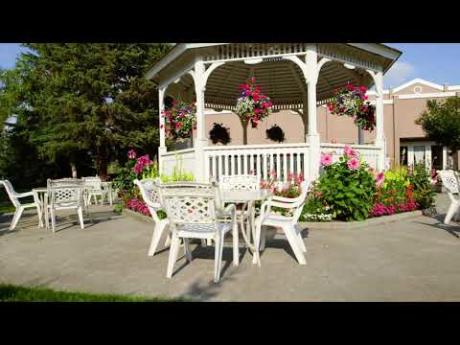 Summertime at Fountainhead Hotels