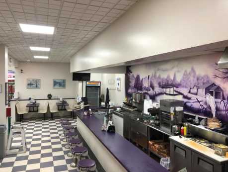 Creek Grill - Interior 1