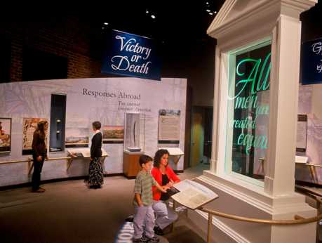 Yorktown Victory Center - Declaration of Independence Gallery