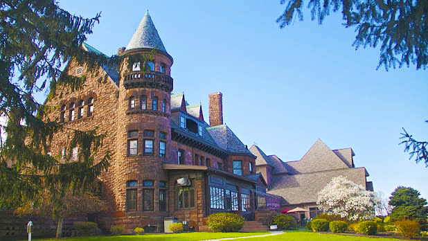 Outside Exterior view of Belhurst Castle