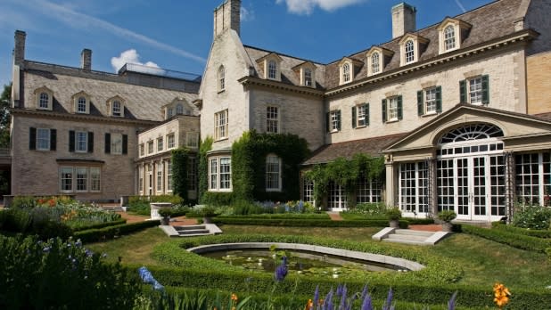 Exterior of the George Eastman House in Rochester, New York