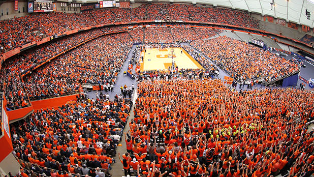 Crowd at Carrier Dome at Syracuse