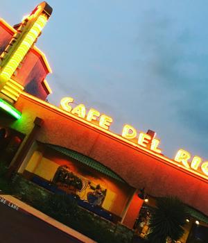 Cafe Del Rio Exterior