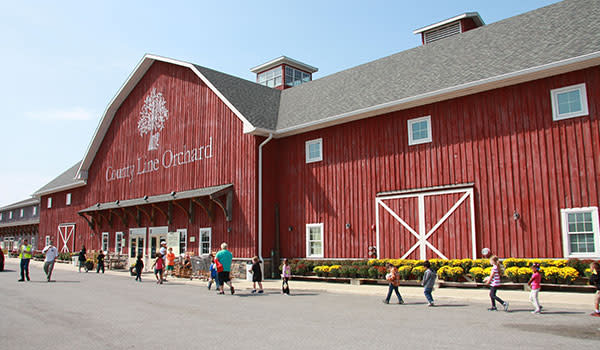 Barn at County Line Orchard