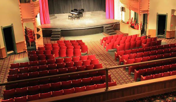 Memorial Opera House Valparaiso