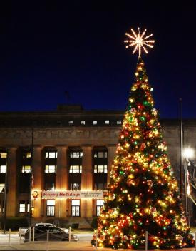Mature Traveler Downtown Christmas Tree