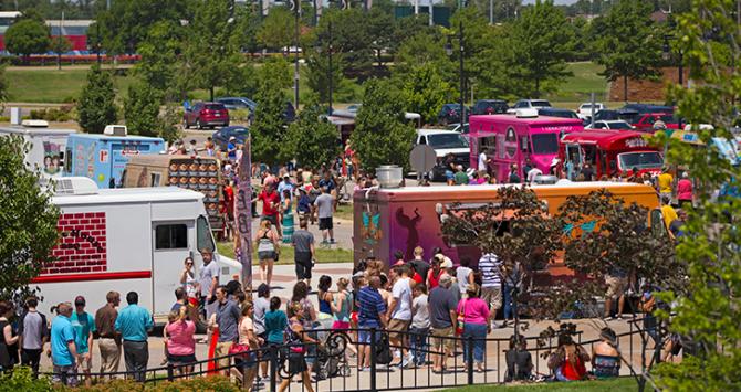 Food Trucks at the Fountains