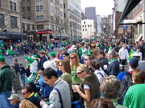 Crowd watches the Parade on East Ave