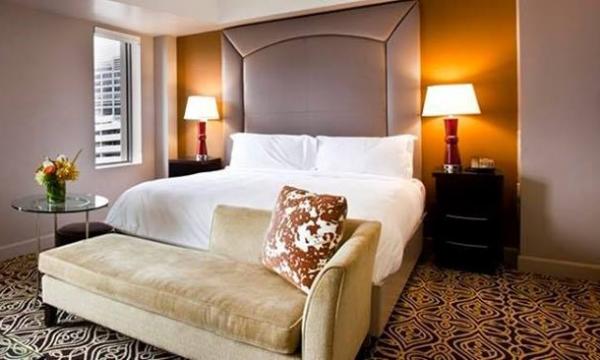 The SAM Houston Hotel suite