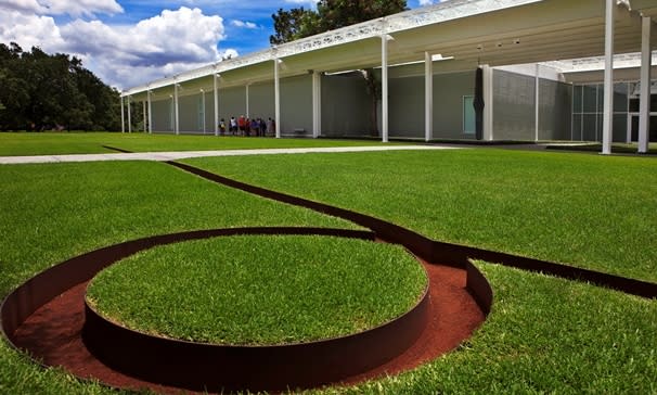Menil Collection Ground Display