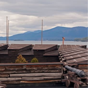 Fort William Henry with mountains in backdrop