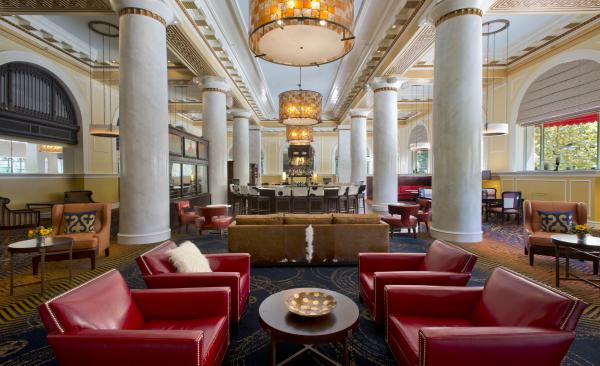 Lobby of Hotel Icon in Houston