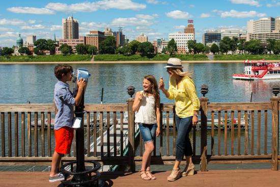 harrisburg-city-island-summer-travel-without-a-car