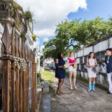 Lafayette Cemetery No. 1- Uptown Cemetery