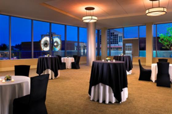 Lake Washington Meetings & Weddings Room
