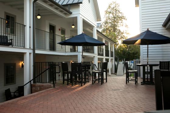 The Colonial Inn