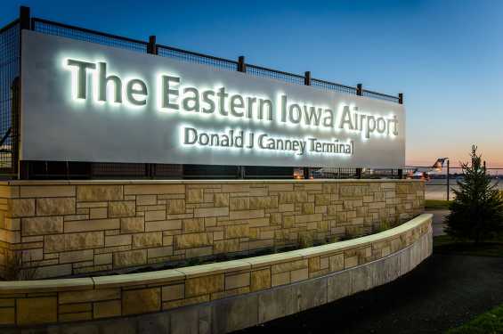 Eastern Iowa Airport The