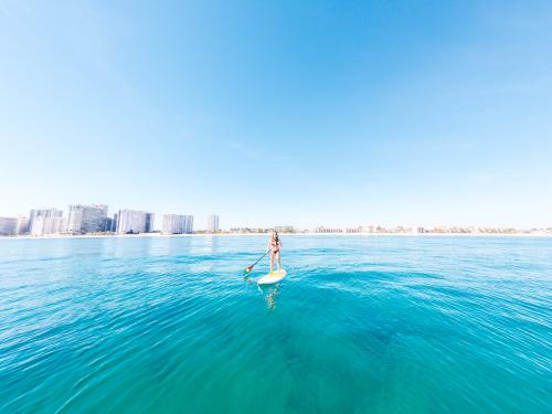 There are three must-paddle spots in Broward county – Whiskey Creek in Dania Beach, the New River Route along Las Olas and Deerfield Island Park.