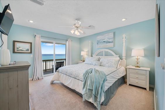 Third floor Gulf front bedroom