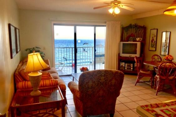 Gulf Front Condo Directly at the Beach
