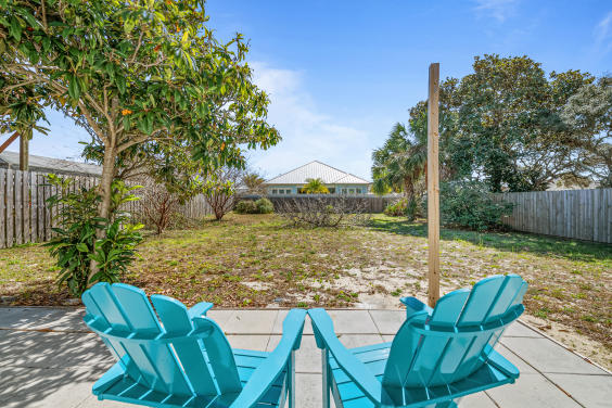 Great backyard for your pets!
