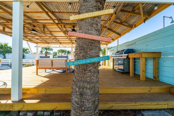 Bahama Breeze