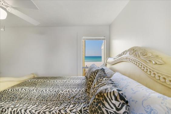 Master bedroom with Gulf view