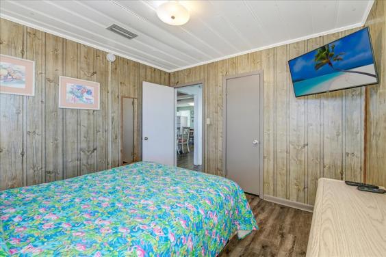 Colorful bedroom #2