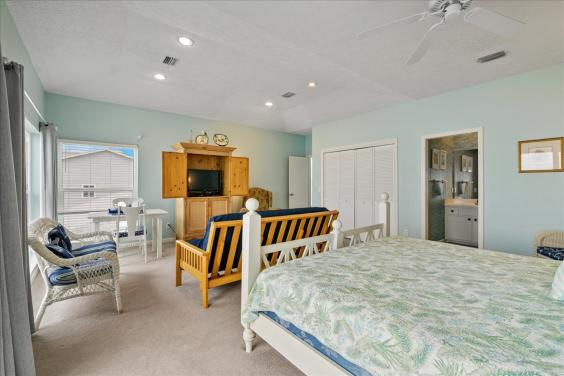 Beautiful master bedroom
