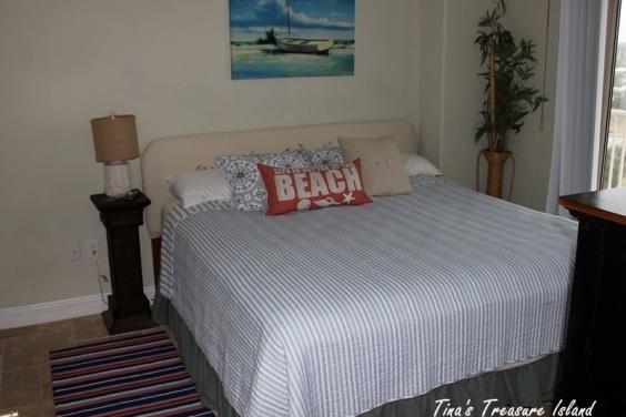 Bedroom 3 with Kingsize Bed, Balcony access and HD TV