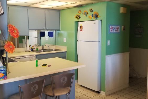 Full Kitchen