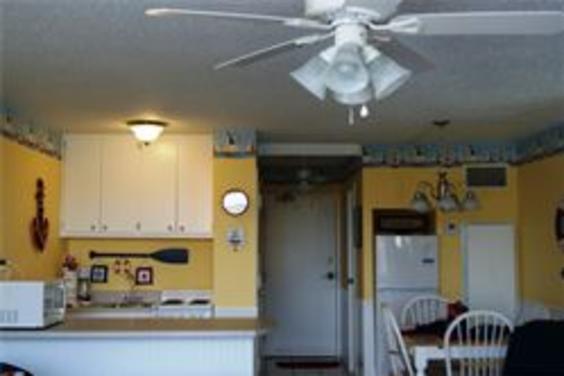 Unit 801 Fully equipped kitchen and dining area